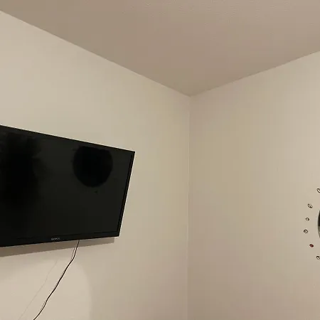 Vip Avec Parking Et Internet Trier